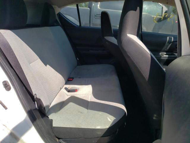 Photo 6 from auction – 2015 TOYOTA PRIUS C with VIN JTDKDTB31F1095211