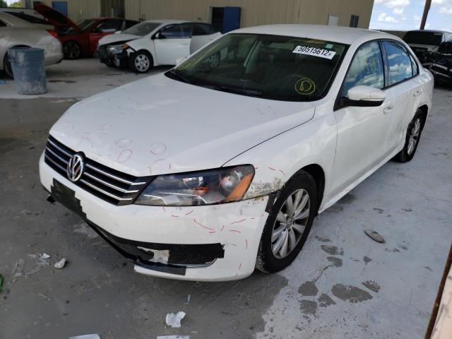 Photo 2 from auction – 2013 VOLKSWAGEN PASSAT S with VIN 1VWAH7A37DC044450