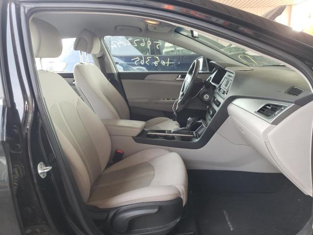 Photo 5 from auction – 2017 HYUNDAI SONATA SE with VIN 5NPE24AF3HH452971