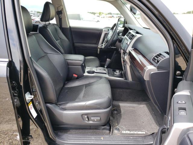 Photo 5 from auction – 2018 TOYOTA 4RUNNER SR with VIN JTEBU5JR7J5484515