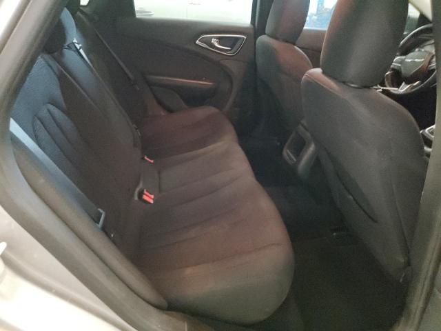 Photo 6 from auction – 2015 CHRYSLER 200 LIMITE with VIN 1C3CCCAB4FN597756