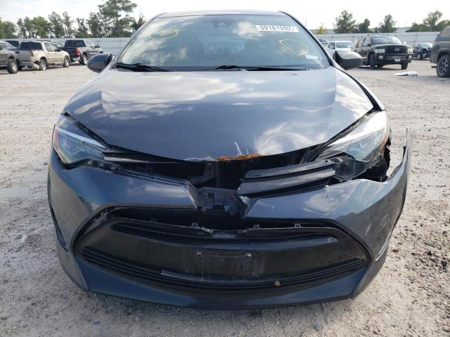 Zdjęcie 9 z aukcji – 2017 TOYOTA COROLLA L z VIN 5YFBURHE2HP692152