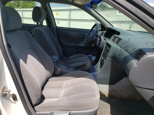 Photo 5 from auction – 2000 TOYOTA CAMRY CE with VIN 4T1BG22K2YU999705