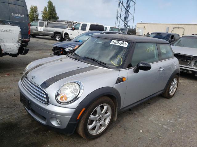 Photo 2 from auction – 2008 MINI COOPER with VIN WMWMF33548TU65204