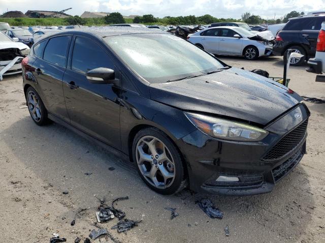 FORD FOCUS ST 2017 with VIN 1FADP3L99HL252239 - Photo from auction