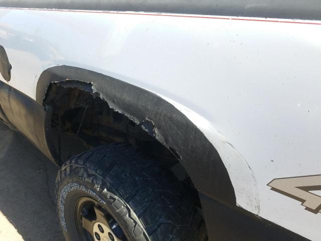 Photo 9 from auction – 1999 CHEVROLET SILVERADO with VIN 1GCEK14V3XZ100322