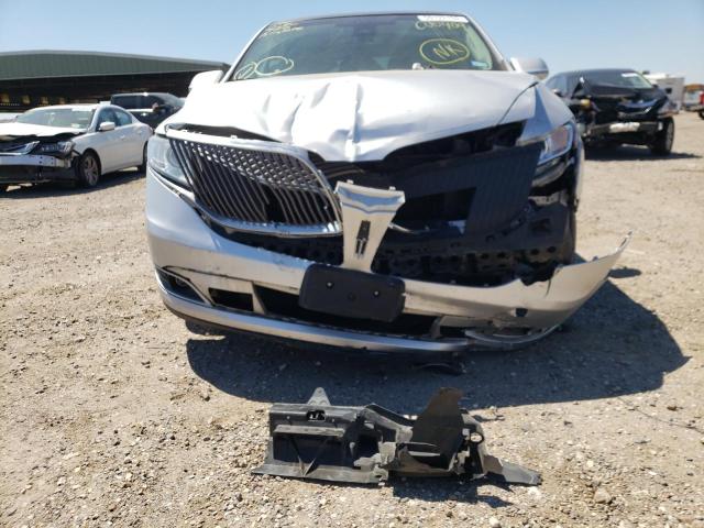 Photo 9 from auction – 2016 LINCOLN MKT with VIN 2LMHJ5FK0GBL00409
