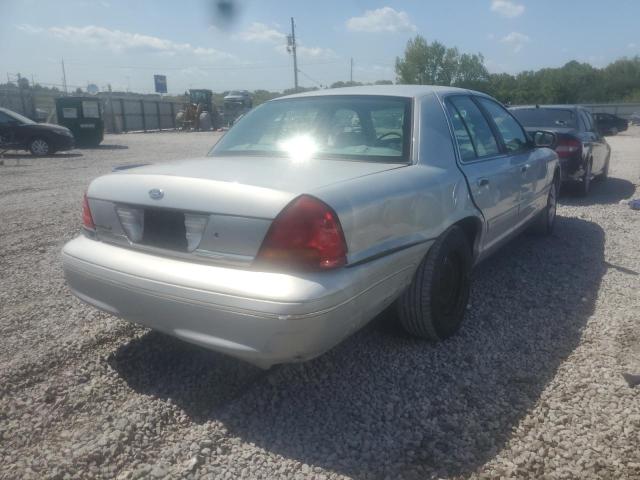 Photo 4 from auction – 2001 FORD CROWN VICT with VIN 2FAFP71W51X180070