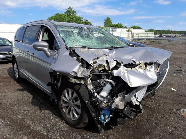 CHRYSLER PACIFICA T 2018 with VIN 2C4RC1BG3JR124026 - Photo from auction