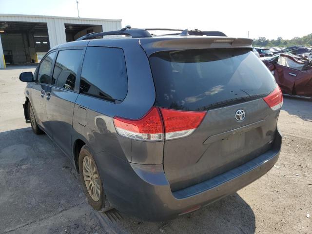 Photo 3 from auction – 2012 TOYOTA SIENNA XLE with VIN 5TDYK3DC7CS271531