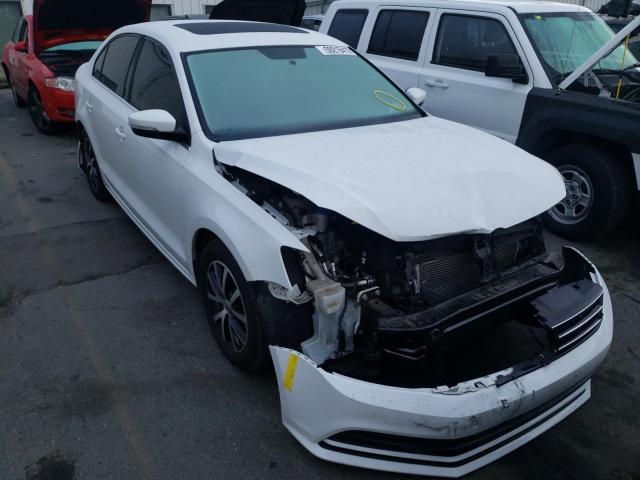 VOLKSWAGEN JETTA SE 2017 with VIN 3VWDB7AJ8HM308597 - Photo from auction