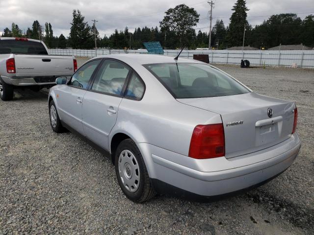 Photo 3 from auction – 1999 VOLKSWAGEN PASSAT GLS with VIN WVWMD63B2XE068321