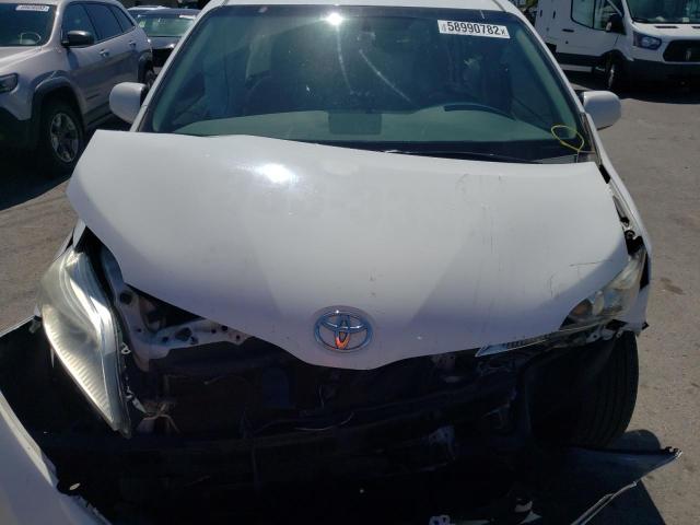 Photo 7 from auction – 2011 TOYOTA SIENNA LE with VIN 5TDKK3DC1BS126151