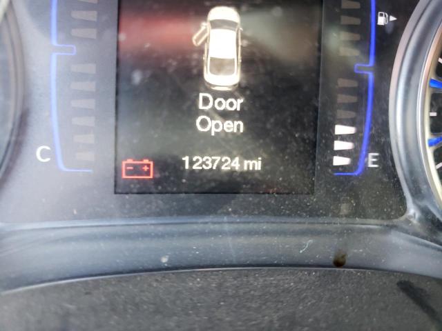 Photo 8 from auction – 2015 CHRYSLER 200 LIMITE with VIN 1C3CCCAB4FN534432