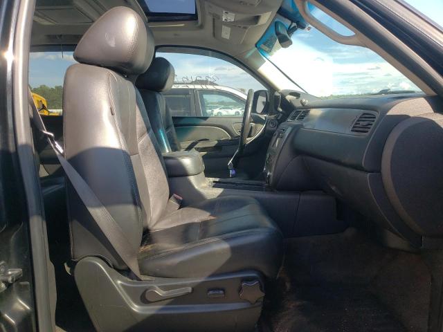 Photo 5 from auction – 2010 CHEVROLET AVALANCHE with VIN 3GNNCFE03AG208564