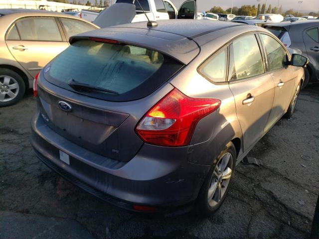 Foto 4 de la subasta – 2014 FORD FOCUS SE con VIN 1FADP3K25EL112138