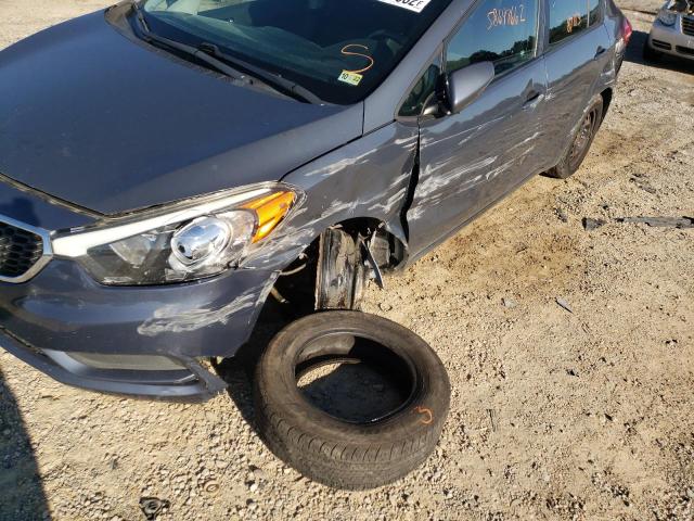 Photo 9 from auction – 2016 KIA FORTE LX with VIN KNAFX4A65G5541510