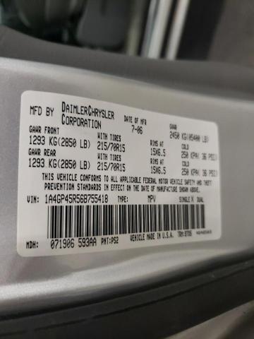 Photo 10 from auction – 2006 CHRYSLER TOWN & COU with VIN 1A4GP45R56B755418