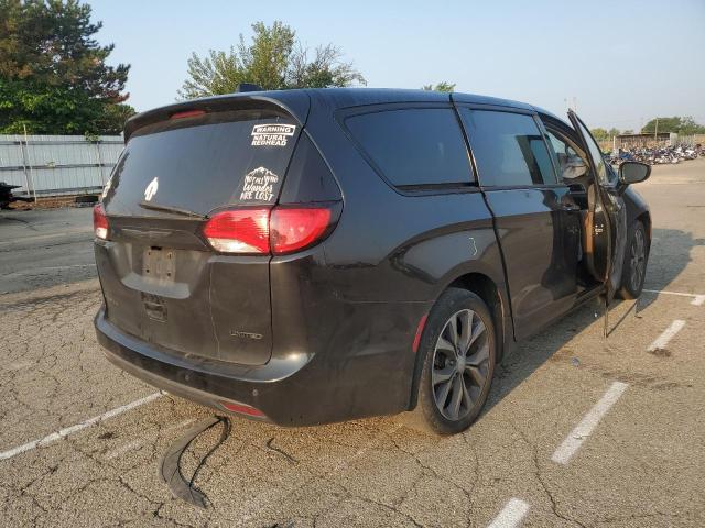 Photo 4 from auction – 2017 CHRYSLER PACIFICA L with VIN 2C4RC1GG0HR614054