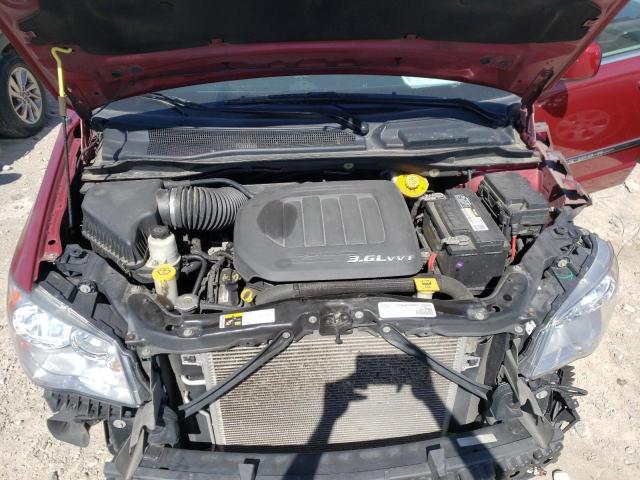 Photo 7 from auction – 2015 CHRYSLER TOWN & COU with VIN 2C4RC1BG7FR726158