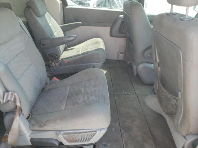 Photo 6 from auction – 2010 CHRYSLER TOWN & COU with VIN 2A4RR4DE0AR206513