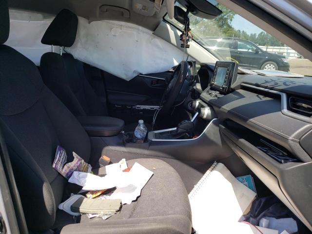 Photo 5 from auction – 2020 TOYOTA RAV4 LE with VIN JTMH1RFV0LD047663