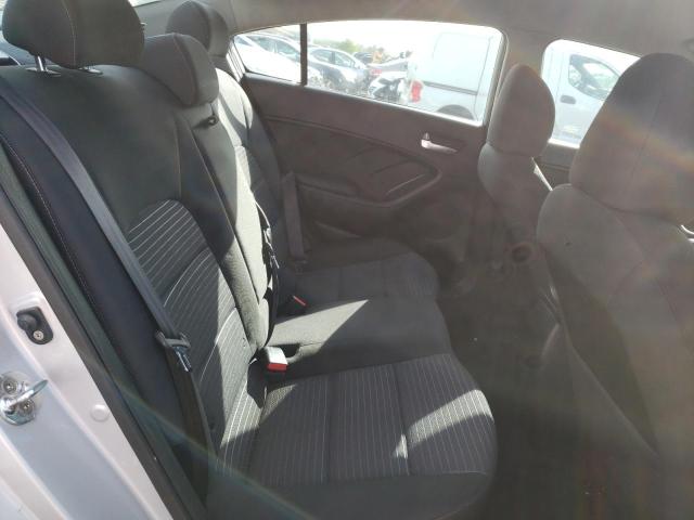 Photo 6 from auction – 2017 KIA FORTE LX with VIN 3KPFL4A75HE009557