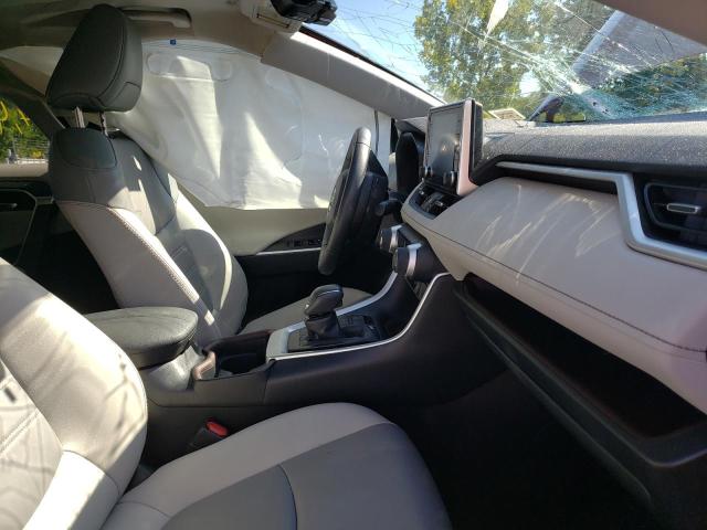 Photo 5 from auction – 2019 TOYOTA RAV4 LIMIT with VIN 2T3DWRFV9KW013447