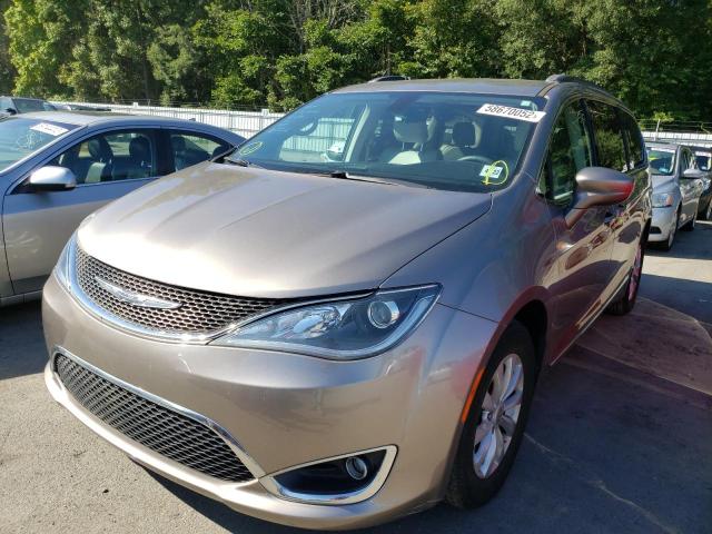 Photo 2 from auction – 2017 CHRYSLER PACIFICA T with VIN 2C4RC1BG0HR670048