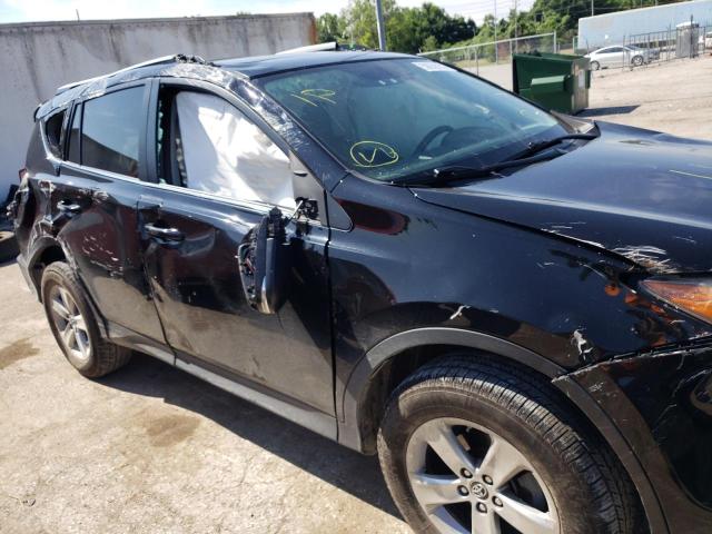 Photo 9 from auction – 2015 TOYOTA RAV4 XLE with VIN 2T3RFREV4FW372833