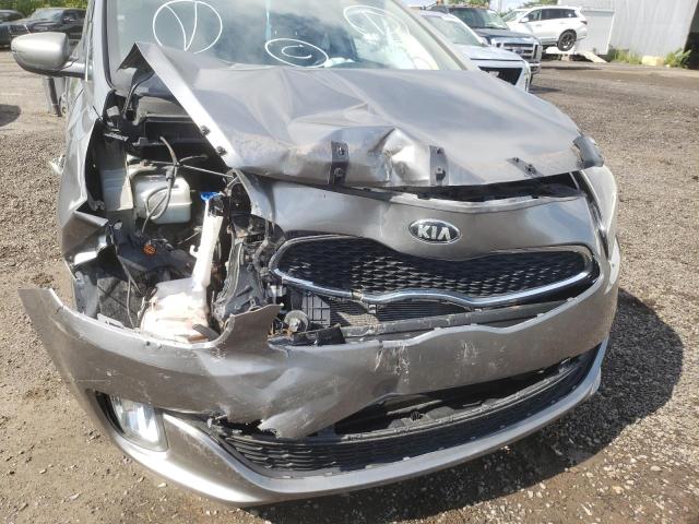 Photo 9 from auction – 2015 KIA RONDO with VIN KNAHT8A33F7118767