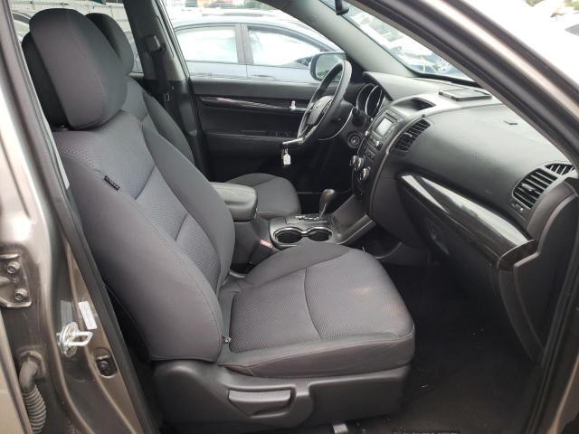Photo 5 from auction – 2013 KIA SORENTO LX with VIN 5XYKT3A67DG330528