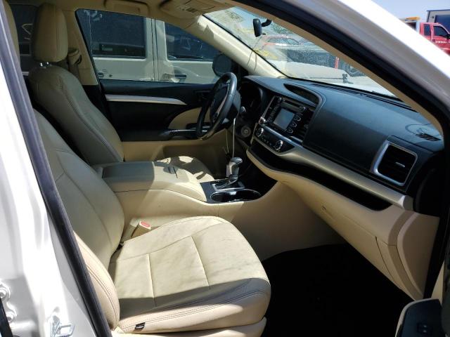 Photo 5 from auction – 2015 TOYOTA HIGHLANDER with VIN 5TDZKRFH4FS056001