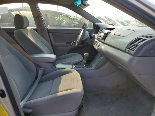 Photo 5 from auction – 2005 TOYOTA CAMRY LE with VIN 4T1BE30K65U502939