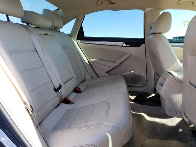 Photo 6 from auction – 2015 VOLKSWAGEN PASSAT S with VIN 1VWAT7A37FC095027