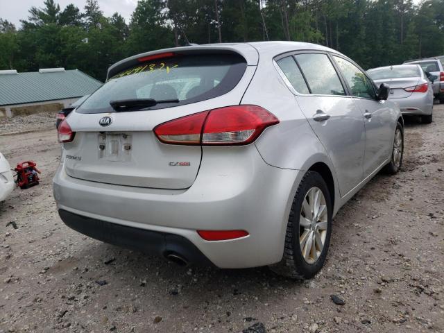 Foto 4 de la subasta – 2014 KIA FORTE EX con VIN KNAFX5A87E5160231