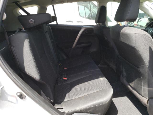 Photo 6 from auction – 2018 TOYOTA RAV4 LE with VIN 2T3ZFREV7JW511572