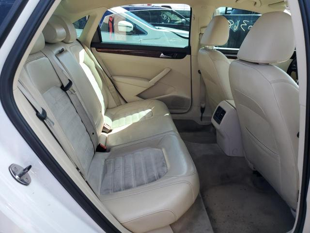 Photo 6 from auction – 2013 VOLKSWAGEN PASSAT SEL with VIN 1VWCN7A38DC117889