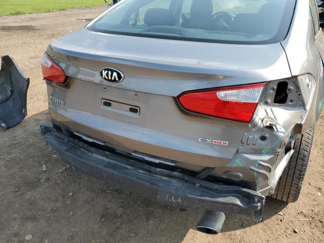Photo 9 from auction – 2015 KIA FORTE EX with VIN KNAFX4A8XF5392320