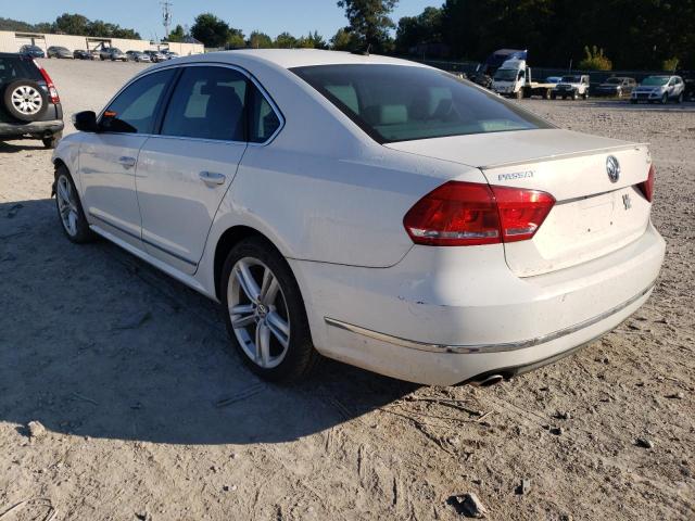 Photo 3 from auction – 2015 VOLKSWAGEN PASSAT SEL with VIN 1VWCV7A38FC034806