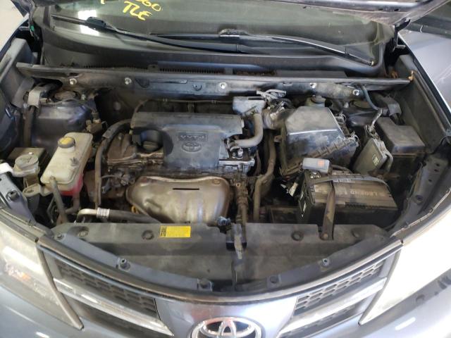 Photo 7 from auction – 2013 TOYOTA RAV4 LE with VIN JTMZFREV1D5009216