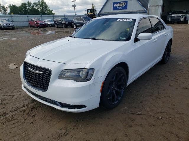 Photo 2 from auction – 2019 CHRYSLER 300 S with VIN 2C3CCABG8KH569573