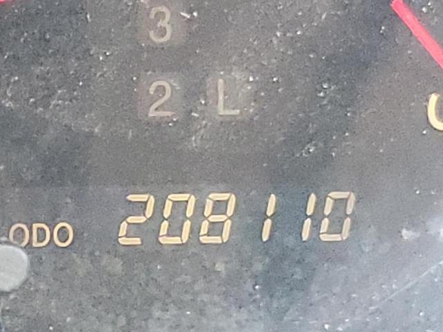 Photo 8 from auction – 2002 LEXUS ES 300 with VIN JTHBF30G720047310