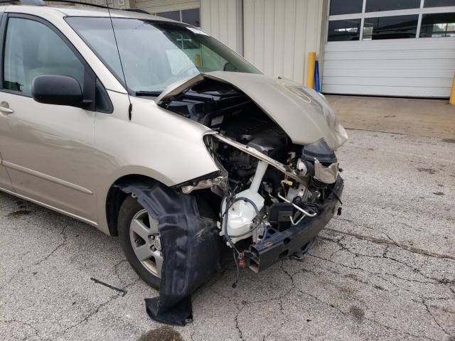 Photo 9 from auction – 2010 TOYOTA SIENNA CE with VIN 5TDKK4CC5AS290010