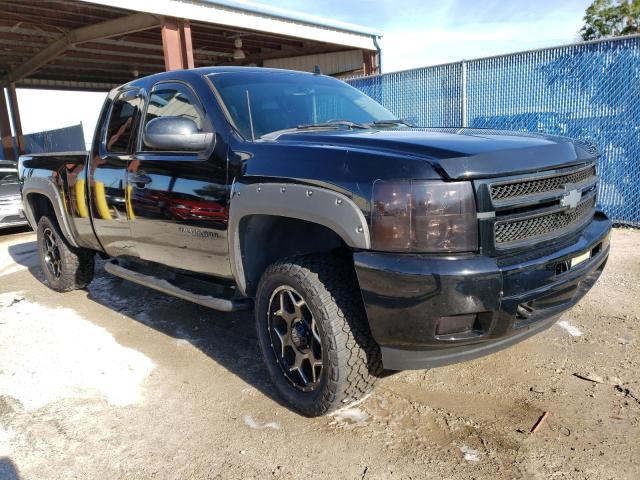 CHEVROLET SILVERADO 2013 with VIN 1GCRKTE78DZ240052 - Photo from auction