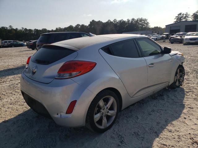 Photo 4 from auction – 2015 HYUNDAI VELOSTER with VIN KMHTC6AD2FU229057