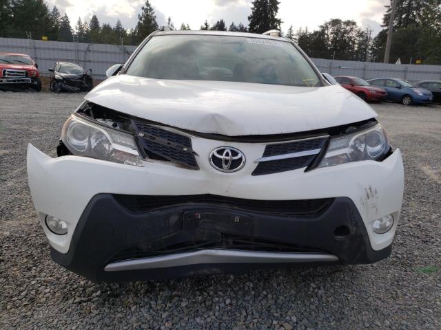 Photo 9 from auction – 2015 TOYOTA RAV4 XLE with VIN JTMRFREV1FD138274