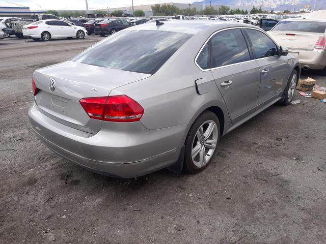 Photo 4 from auction – 2012 VOLKSWAGEN PASSAT SEL with VIN 1VWCN7A38CC084441