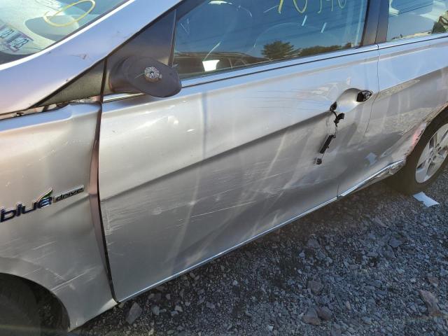 Photo 9 from auction – 2012 HYUNDAI SONATA HYB with VIN KMHEC4A40CA043656