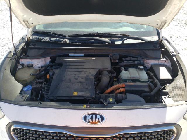 Photo 7 from auction – 2017 KIA NIRO FE with VIN KNDCB3LC0H5081613